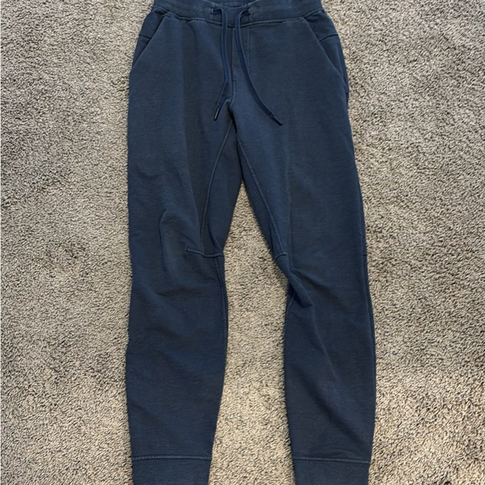 Men’s Navy Lululemon Joggers (Small)